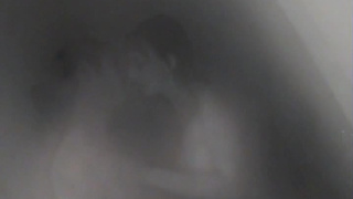 Молодежь занимаются сексом в самых разных позах