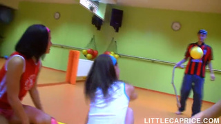 Трахнул гимнастку