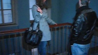 Русский парень уговорил свою девушку на секс втроём