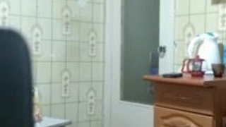 Благоверный жарит жену, а потом наоборот