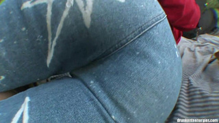 Пьяные студенты на пикнике замутили горячую оргию