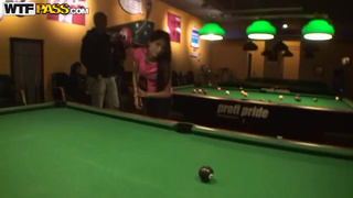 После секса ребята играют на ipad