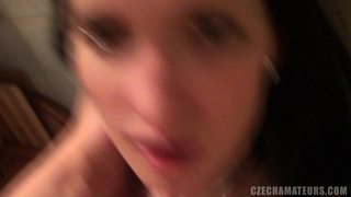 Молодая пара из Чехии трахается в позе 69
