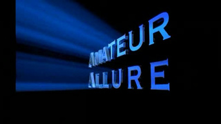 Пышная брюнетка делает минет